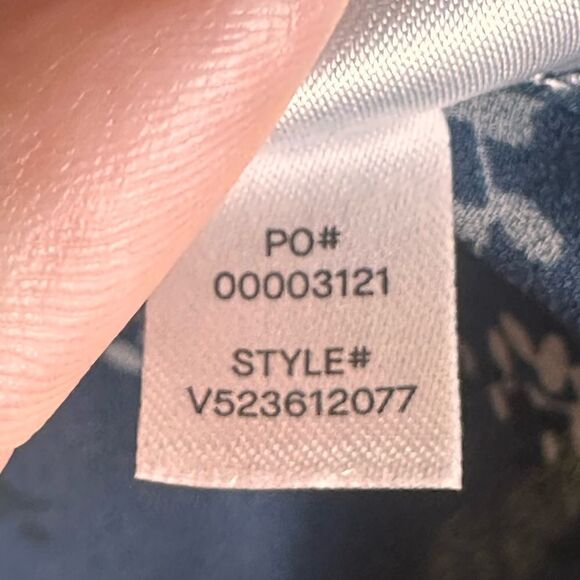 Vince Sprig Floral Print Popover Long Sleeve Blouse Size Medium 📦 - Picture 7 of 11